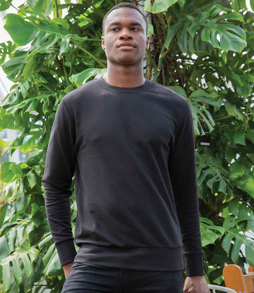 Mantis Unisex Essential Sweatshirt